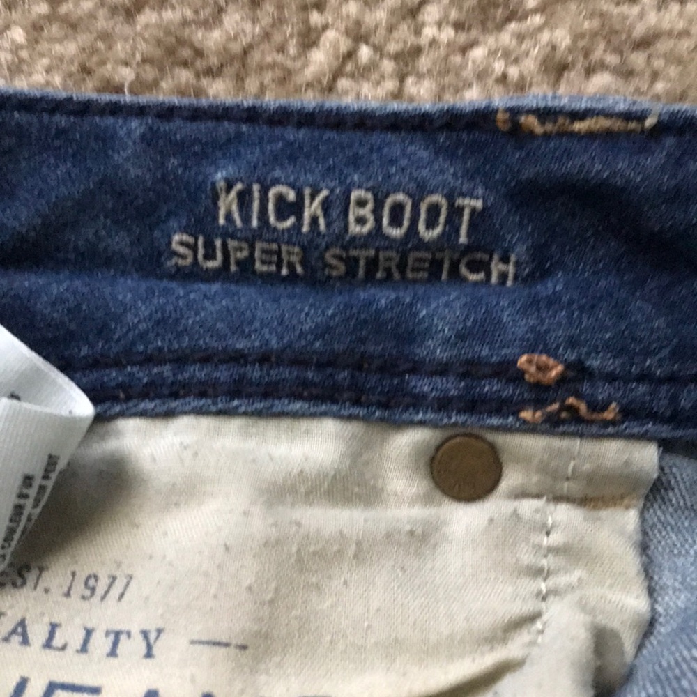 Distressed Jeans - Picture 4 of 4